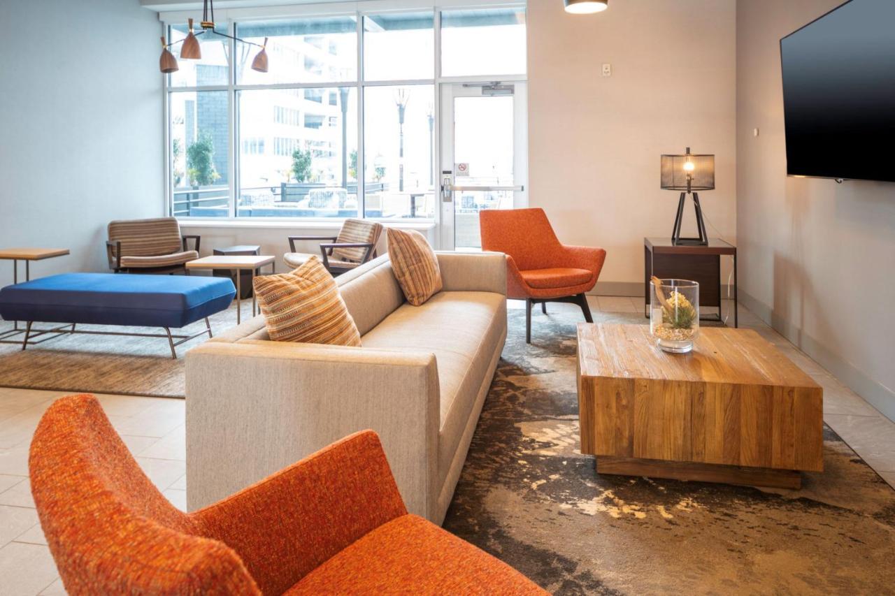 Towneplace Suites By Marriott Louisville Downtown Eksteriør billede