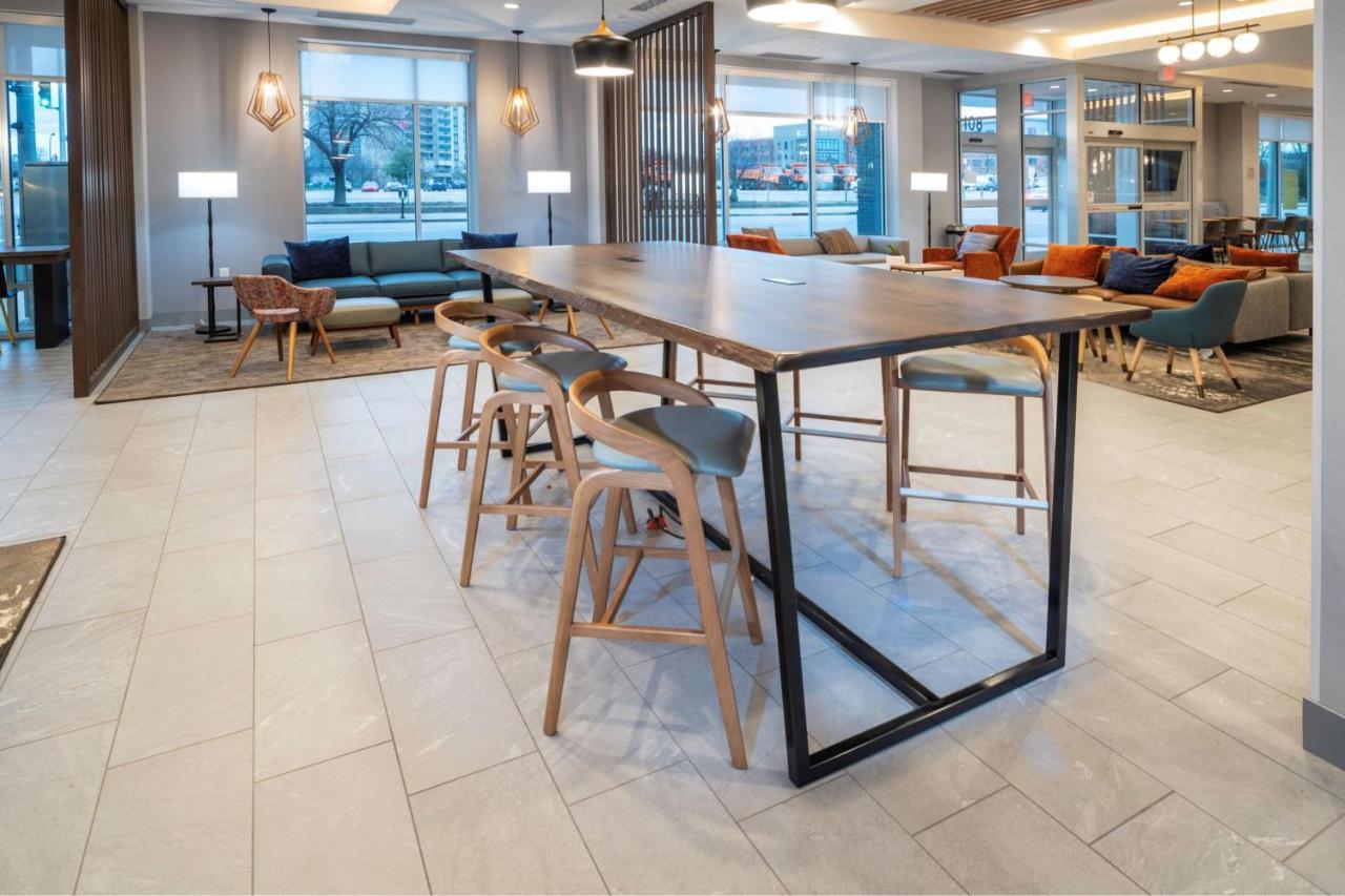Towneplace Suites By Marriott Louisville Downtown Eksteriør billede